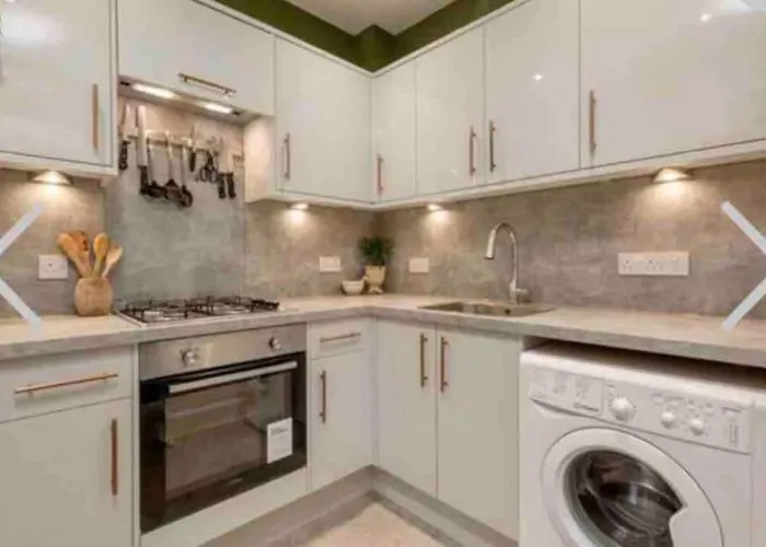 Cosy 2 Bedroom Flat In Edinburgh