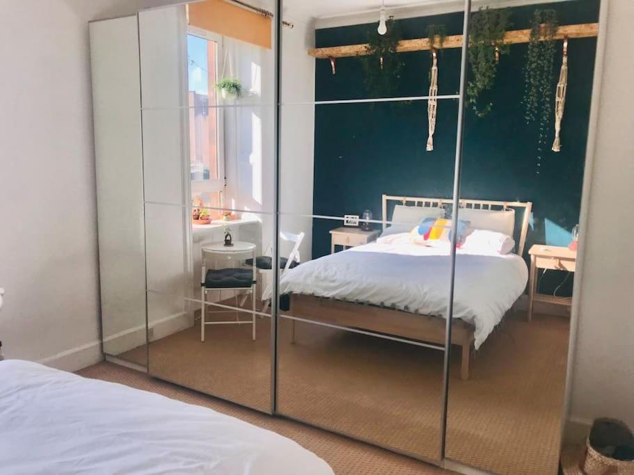 Cosy 2 Bedroom Flat In Apartamento *