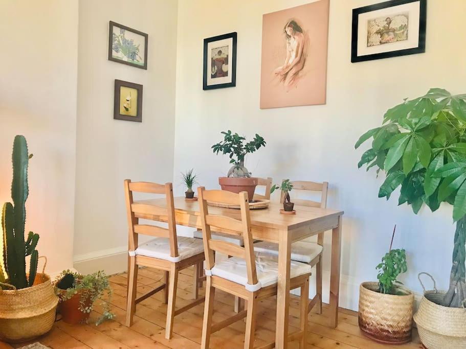Cosy 2 Bedroom Flat In * Edimburgo